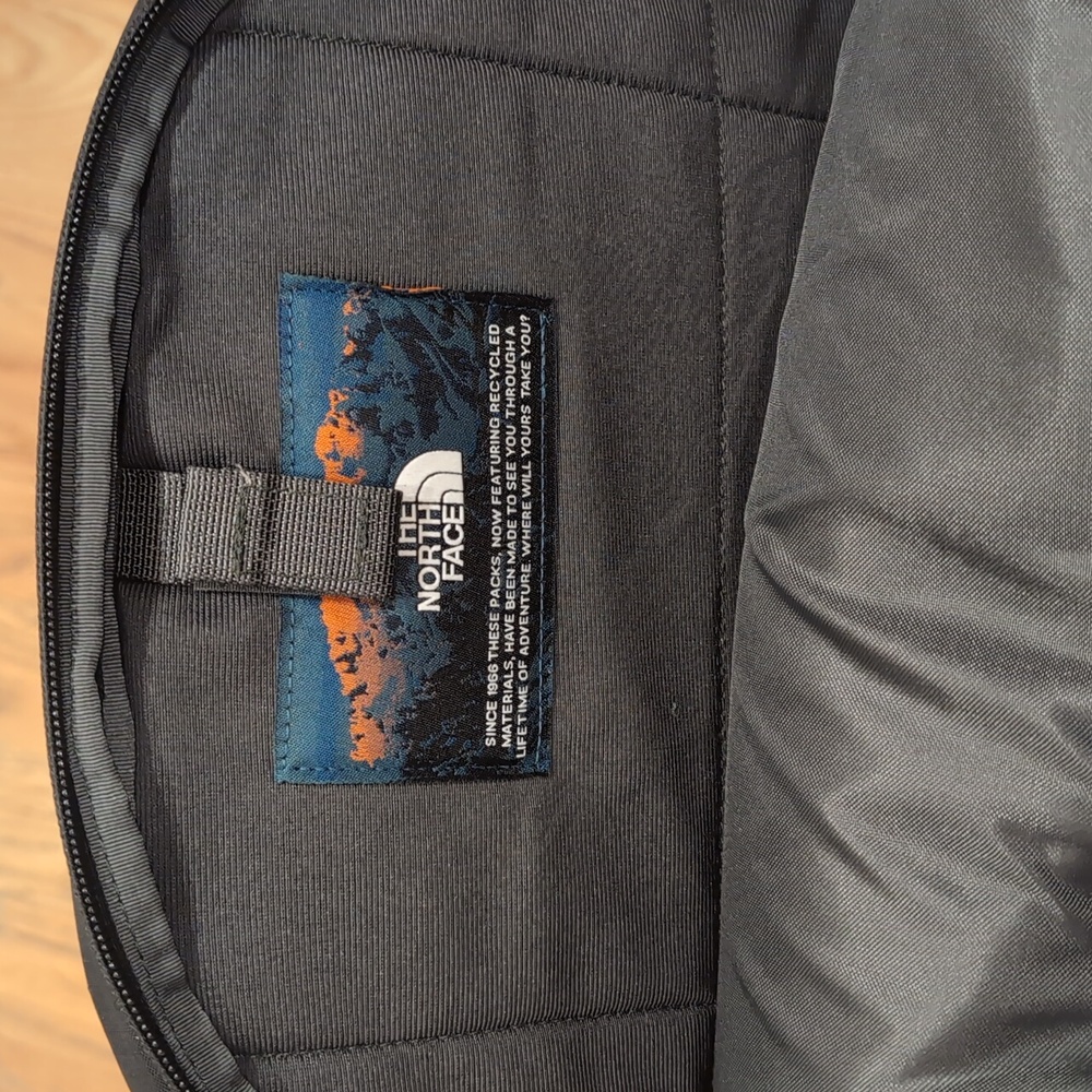 THE NORTH FACE Borealis Backpack/Bookbag Black 28L NEW - Picture 7 of 8